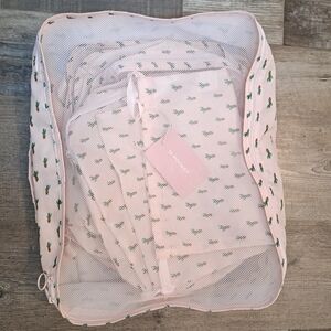 Chic Pink Travel Bag Set with Cactus Design